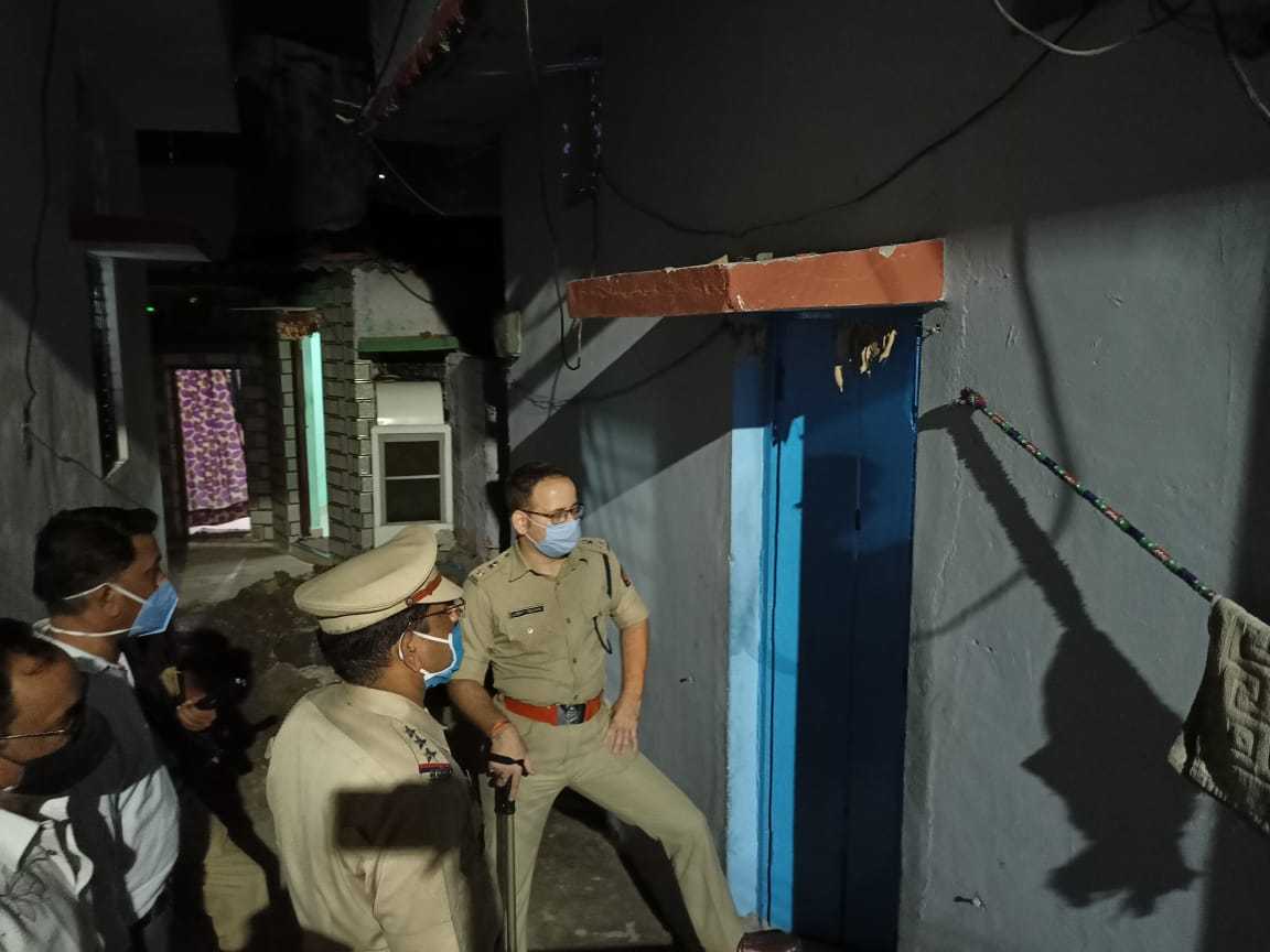 Nagpur Zone III DCP Lohit Matani with his team during the combing operation
